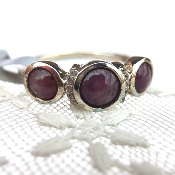 Natural Star Ruby .925 Ring Genuine Gems Sterling Silver Trilogy - Picture 4 of 9